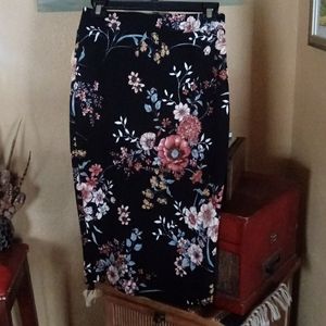 Iris Black Flower skirt